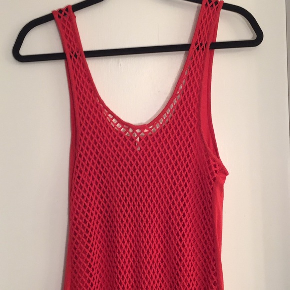 Kirra Linen Red Romper- Size Small- Carving Back - Picture 6 of 7